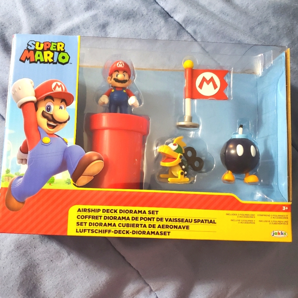 : World of Nintendo Super Mario Airship Deck Diorama Set new in box